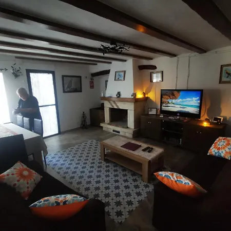 La Casa De Pájaros